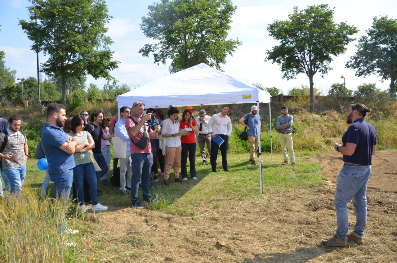 Incontro fra agricoltori per gli agricoltori